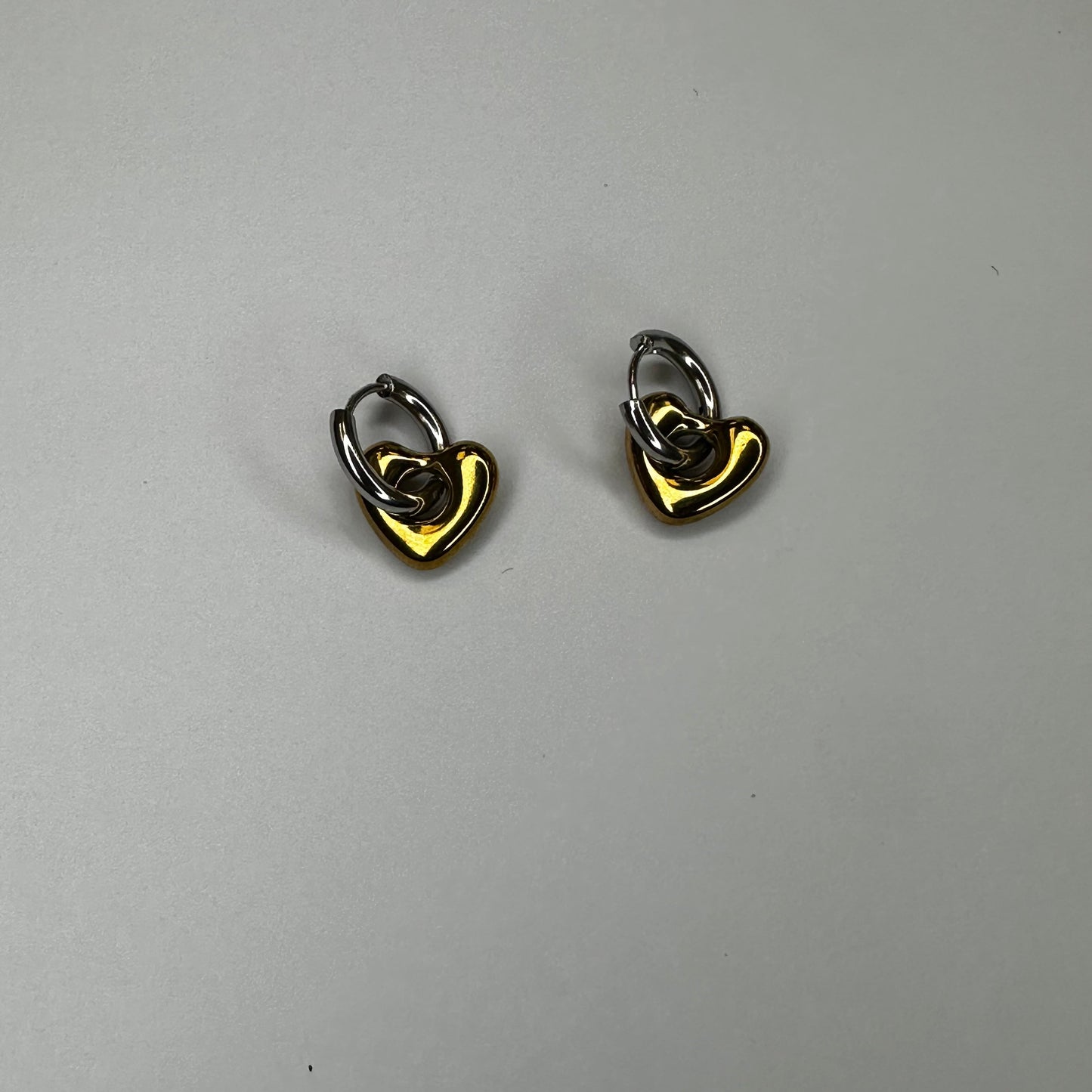 Heart Earring (Gizelle)