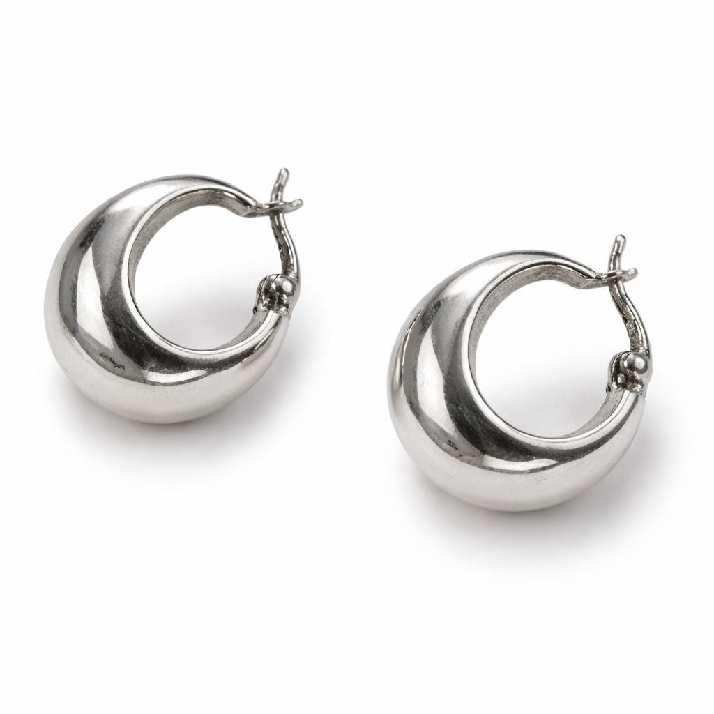 Silver Hoop Earring (Gizelle)