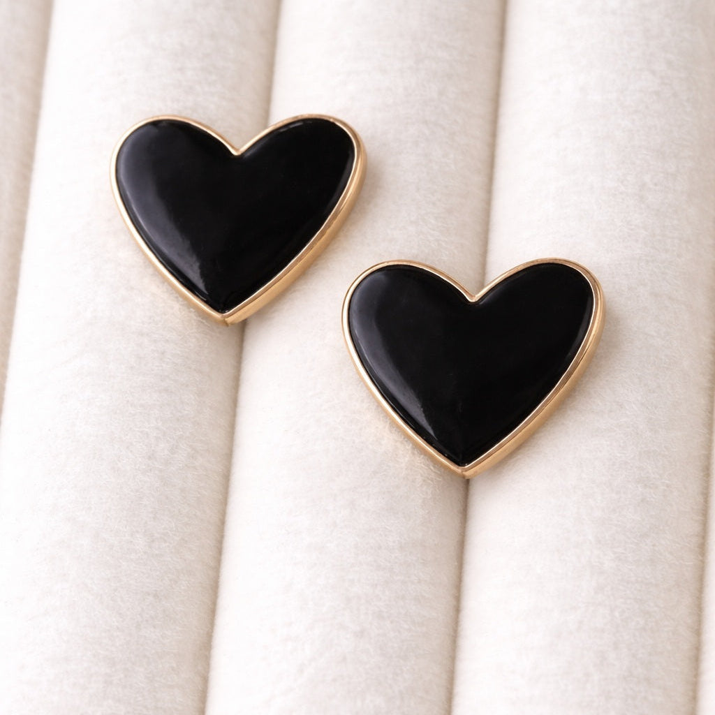 Earring Black Drop Heart (Gizelle)