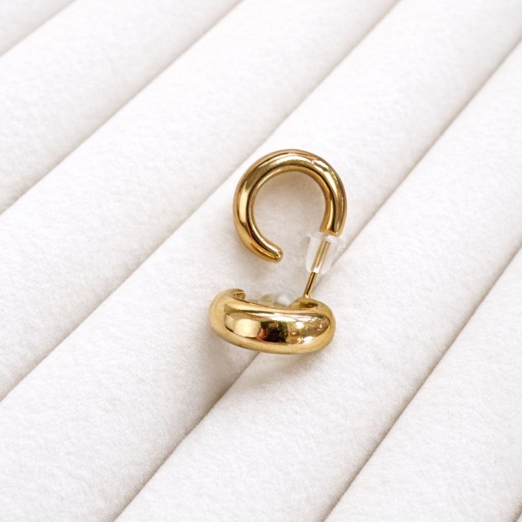 Gold Chunky Hoop (Gizelle)