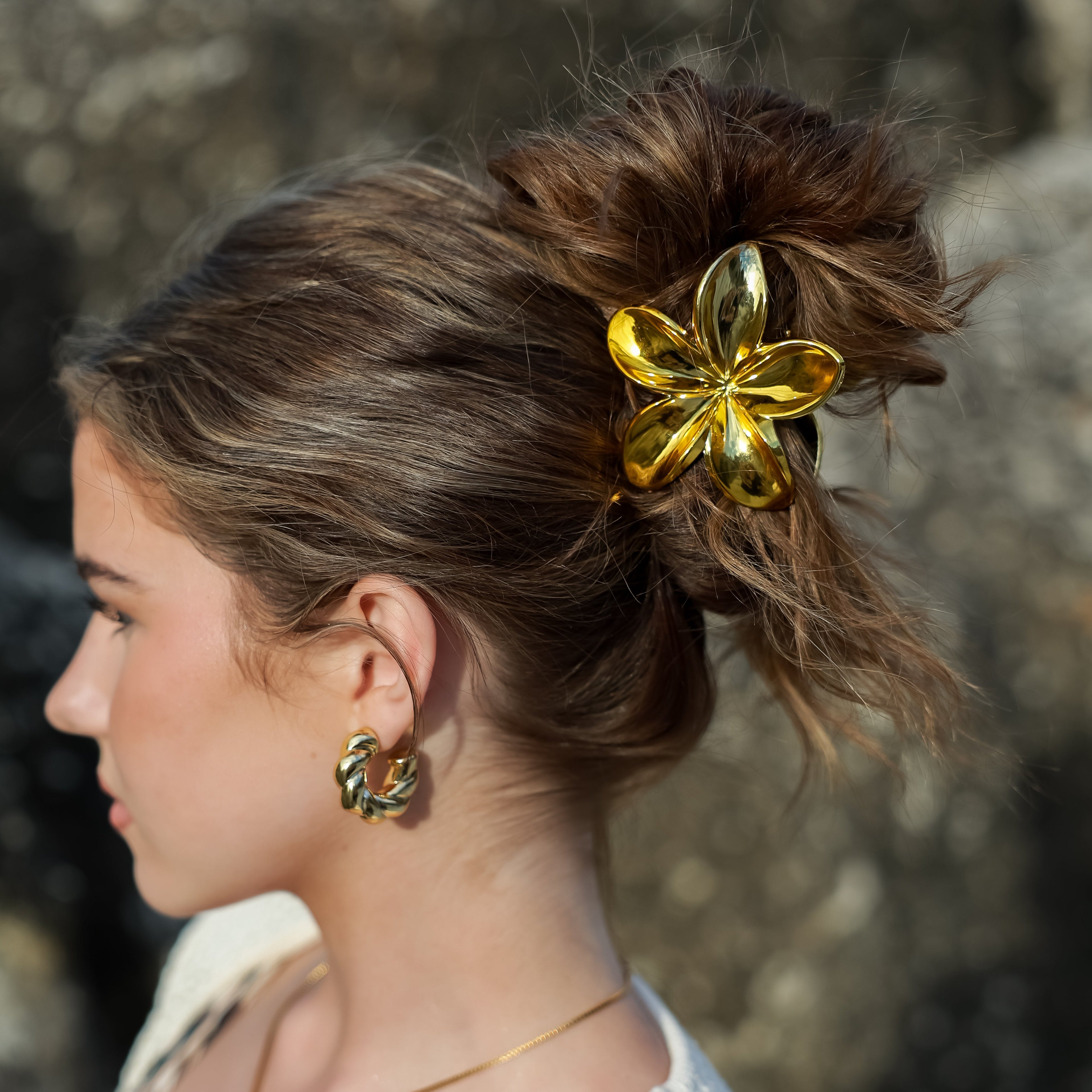 Metallic Flower Clip (Gizelle)