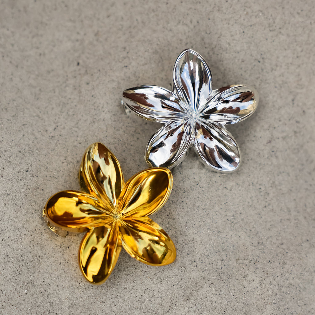 Metallic Flower Clip (Gizelle)