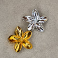 Metallic Flower Clip (Gizelle)