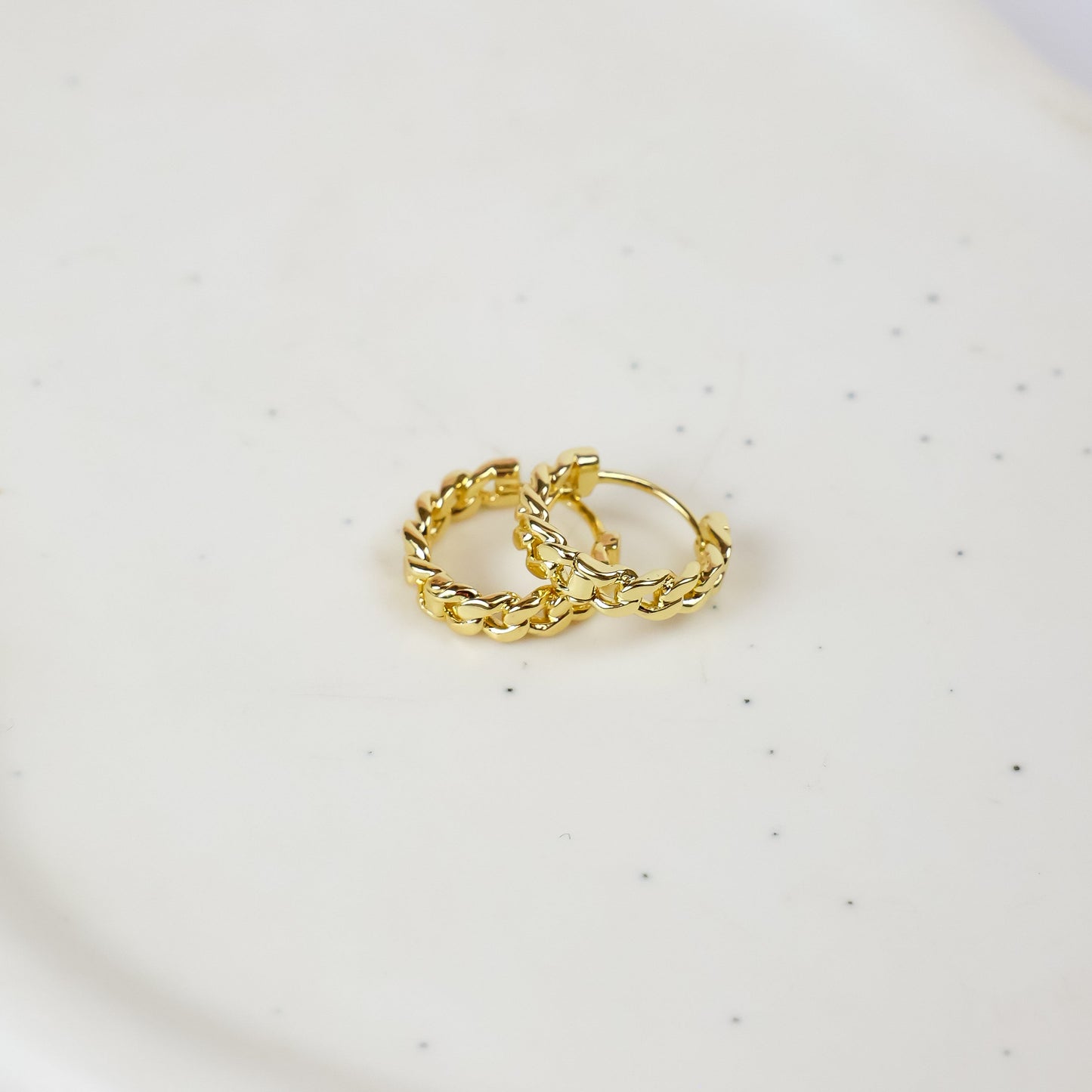 Gold Link Huggies (Gizelle)