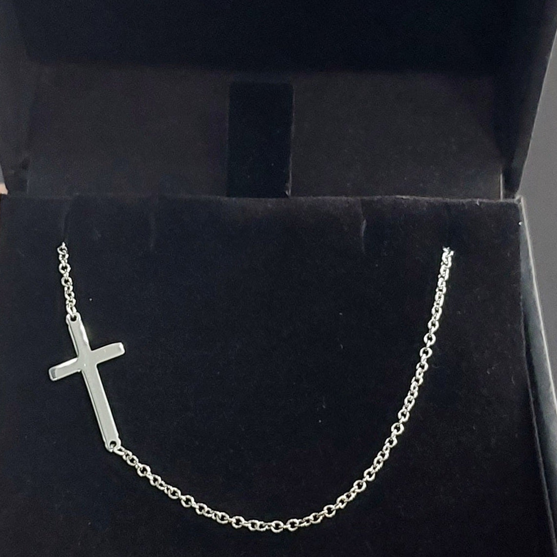 Cut Out Cross Necklace Rose Gold (KVJ)