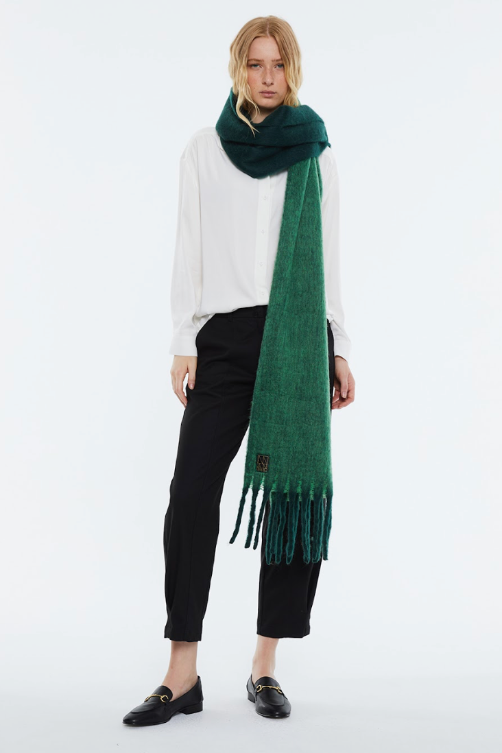 Green scarf (Andam)