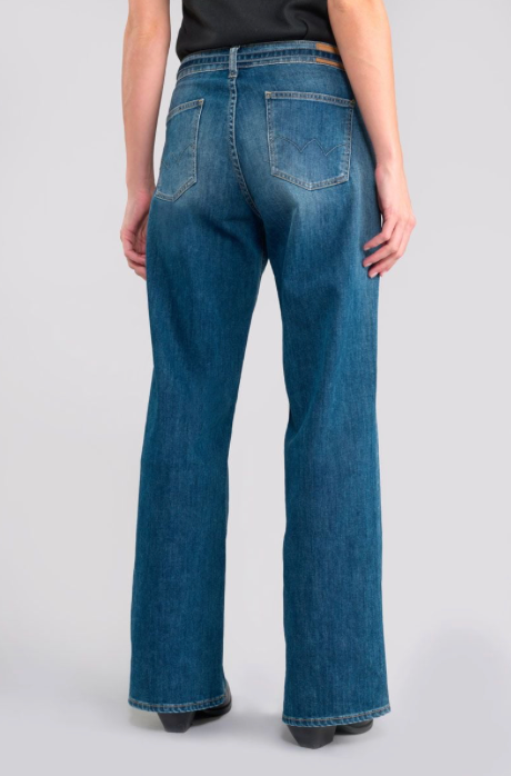 Lauryn Jab Jean (Le Temp Des Perises)