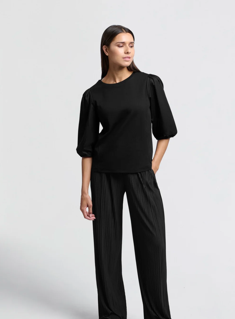 Pleated Wide Leg Trousers (Yaya)