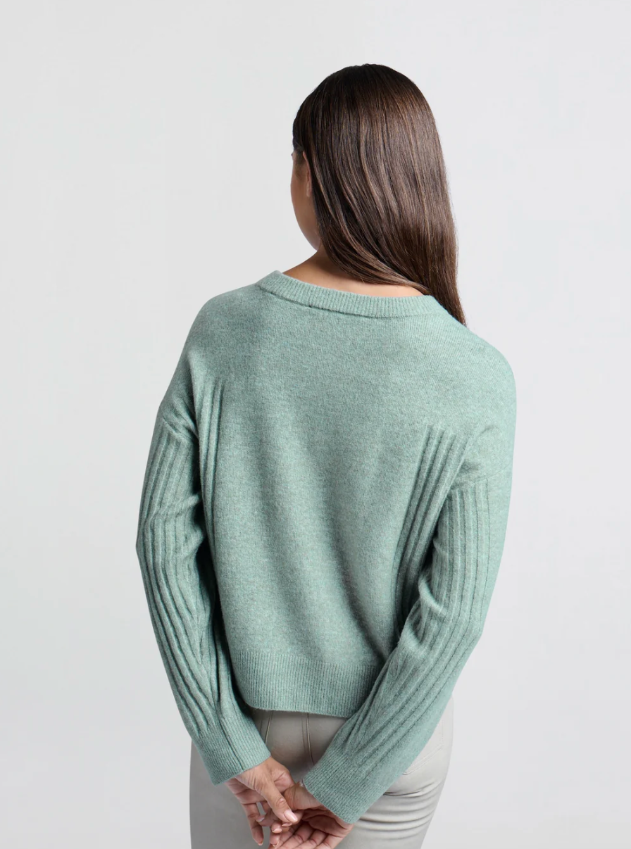 Round Neck Sweater (Yaya)