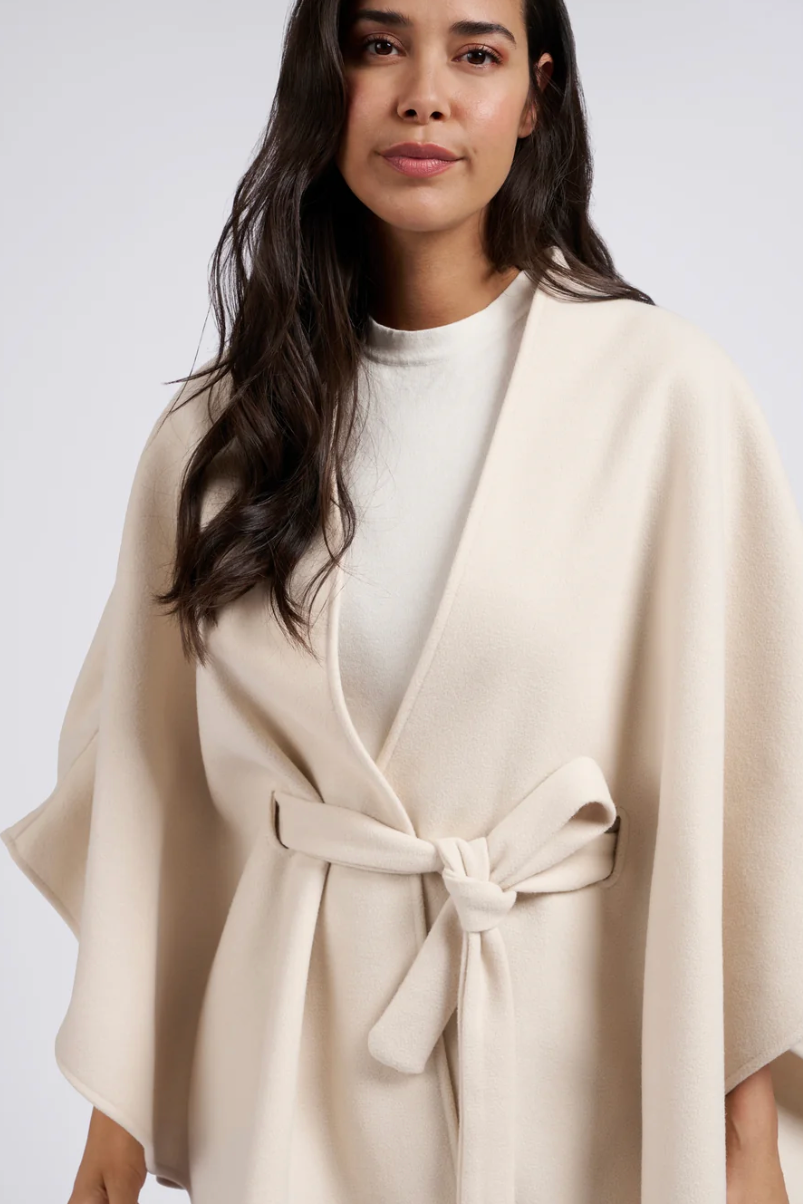 Soft V-neck Poncho (Yaya)