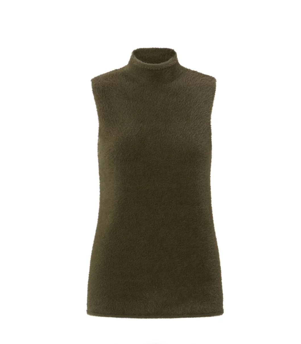 Sleeveless Fluffy Polo Sweater (Yaya)